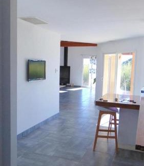 Saint-Jean-de-Fos Bed & Breakfast | La Pampa au Mas des Issarts