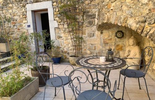 Saint-Sauveur-de-Cruzieres House | LA PATISSERIE