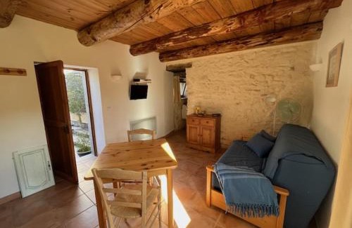 Saint-Sauveur-de-Cruzieres House | LA PATISSERIE