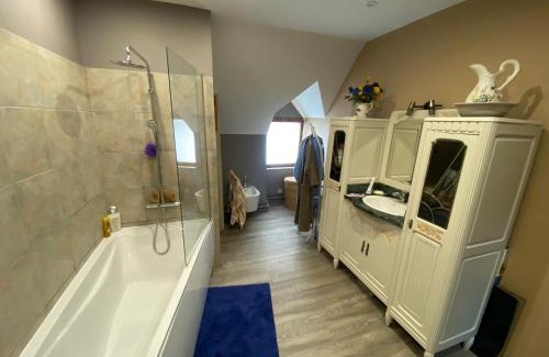 Sainte-Maure-de-Touraine Bed & Breakfast | La Patriaie. chez Jacky et Maryse.