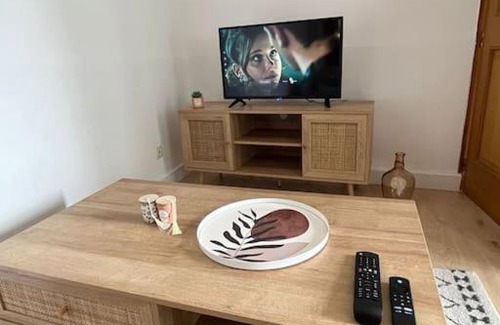 Saint-Hilaire-du-Harcouet Apartment | La pause détente