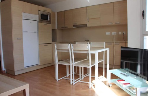 Castello de la Plana House | La Pergola - Bright double studio with view