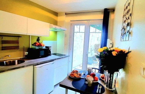 Boulogne-Centre Apartment | La Petite Boulonnaise - near Nausicaa