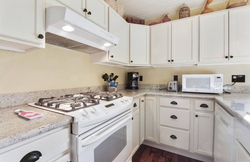 Bay St Louis House | La Petite Cachette Guest Quarters in Old Bay St. Louis