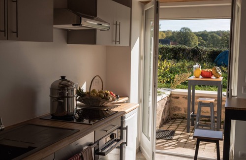 Saint-Martin-du-Puy House | La Petite Maison du Potager