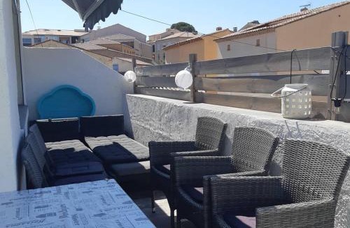 Le Brusc House | La Petite Maison De Melanie 30m mer