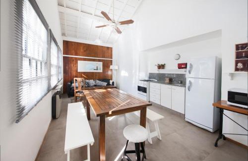 Victoria Cabin | La Petite Maison Punta Chica