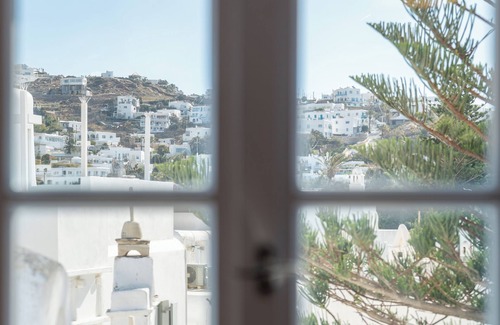 Mykonos Apartment | La petite Maisonette by Skepi