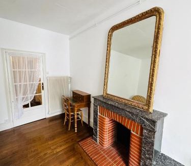 Semur-en-Auxois House | La petite Semuroise