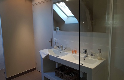 Mouaze House | La Peuterne