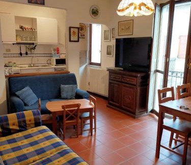 Alfedena Apartment | La piazzetta