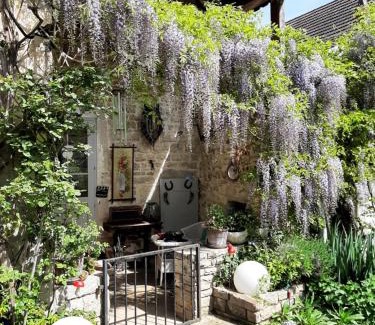 Saint-Lamain Bed & Breakfast | La Pie qui Chante