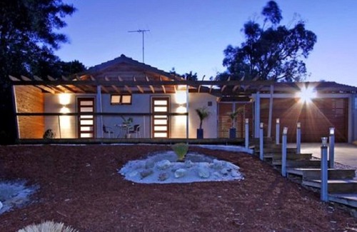 Quinns Rocks House | La Plage - Vintage style holiday home