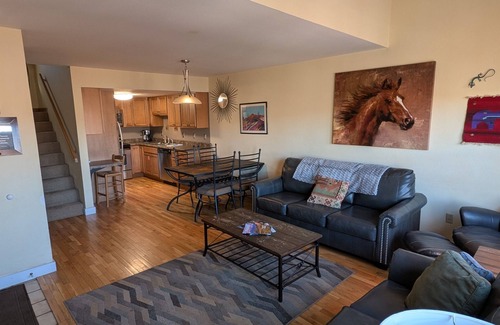 Durango Condo | La Plata Views | In-Town | Pool | Hot Tub