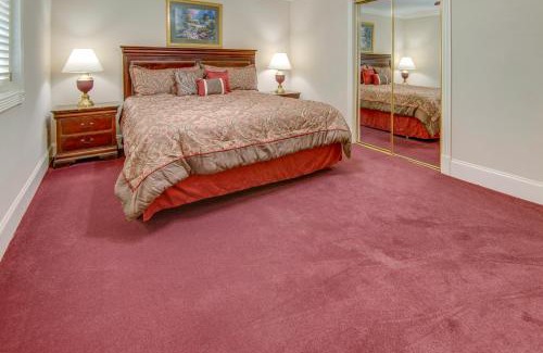 Metairie Apartment | LA Plaza Apartments
