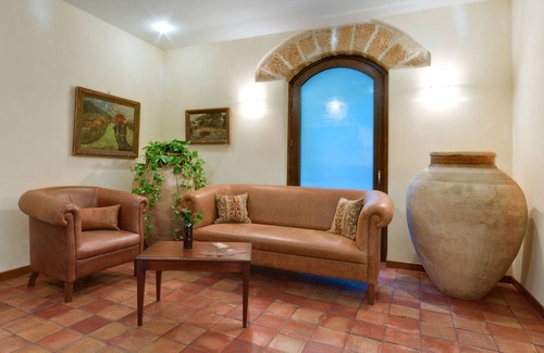 Old Town Hotel | La Plumeria Hotel