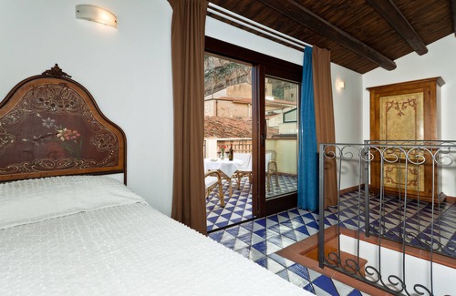 Old Town Hotel | La Plumeria Hotel