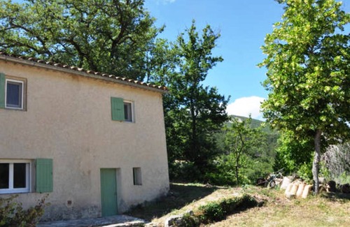 Castellet Cottage | La Pommerie, beautiful cottage in the heart of the Luberon, in the village of Castellet