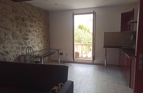 Capendu Apartment | La Porte Rouge - lovely one bedroom apartment