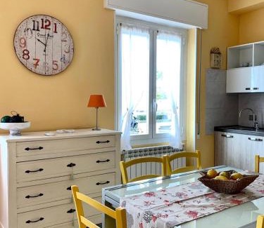 Santo Stefano al Mare Apartment | La Posidonia sul mare