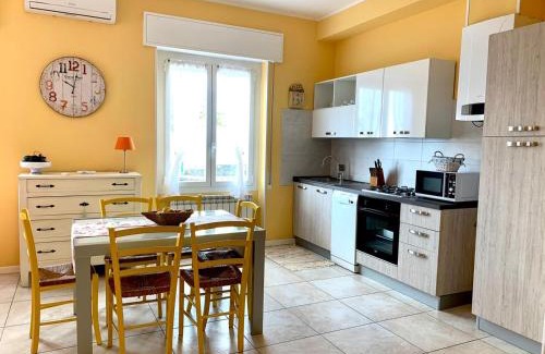 Santo Stefano al Mare Apartment | La Posidonia sul mare
