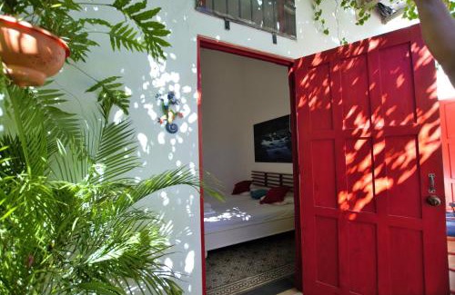 Ciudad Nueva House | La Puerta Roja Guest House