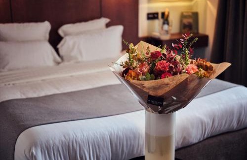 Centre Ville Hotel | La Pyramide - Maison Henriroux