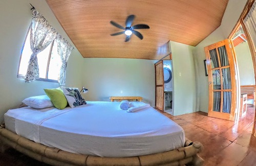 Santa Fe Hostel | La Qhia Eco Retreat