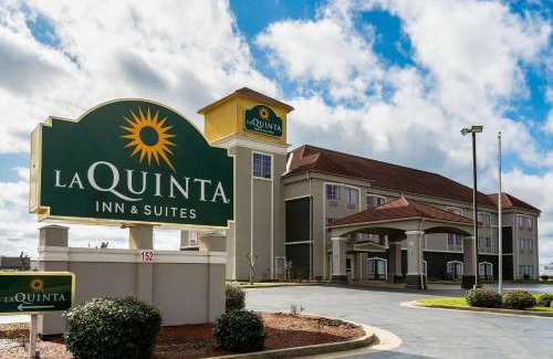 Canton Hotel | La Quinta by Wyndham Canton MS