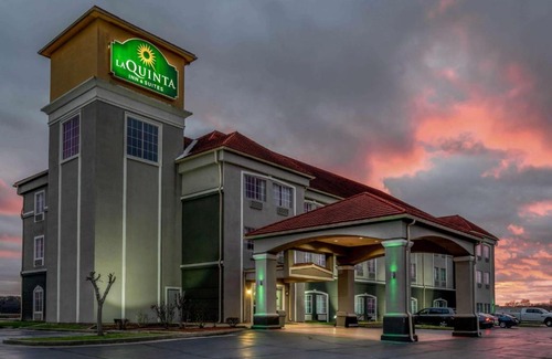 Canton Hotel | La Quinta by Wyndham Canton MS