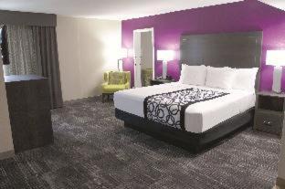 Columbus Hotel | La Quinta by Wyndham Columbus MS