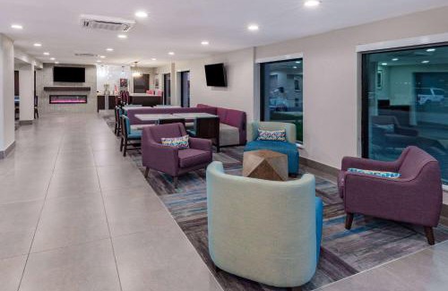 Sharpstown Hotel | La Quinta by Wyndham Houston Southwest