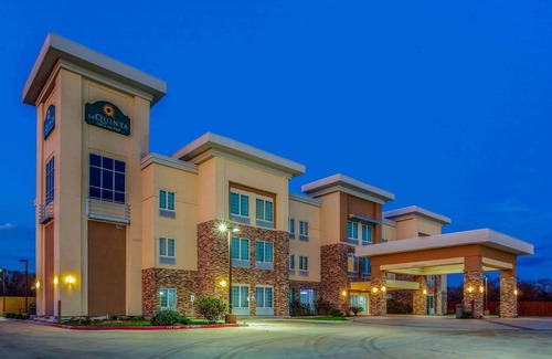 Luling Hotel | La Quinta by Wyndham Luling