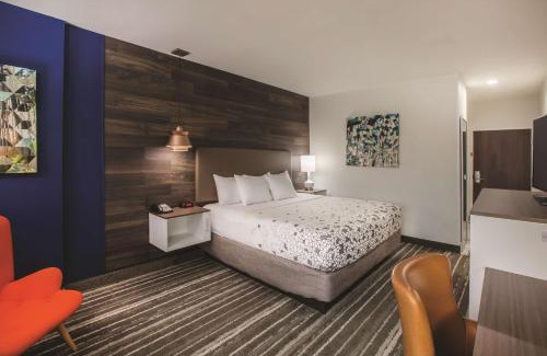 Owasso Hotel | La Quinta by Wyndham Owasso