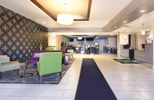 Sun Bay South Hotel | La Quinta by Wyndham Tampa Bay Area-Tampa South