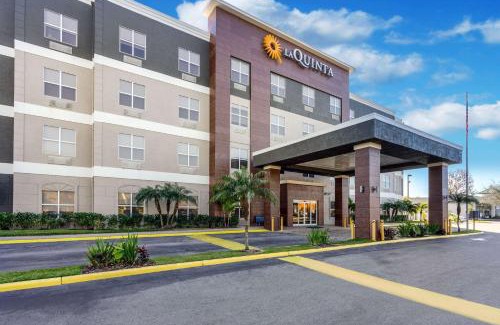 Pinecrest West Park Hotel | La Quinta by Wyndham Tampa Central