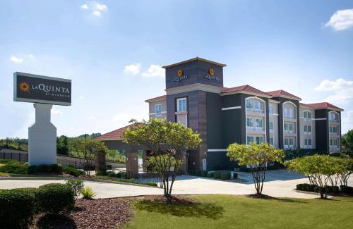 Tupelo Hotel | La Quinta by Wyndham Tupelo