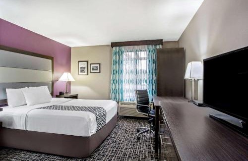 Radford Hotel | La Quinta Inn by Wyndham Radford