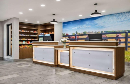 Lexington Hotel | La Quinta Inn Lexington-Horse Park