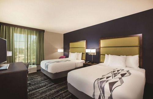 Port Allen Hotel | La Quinta Inn & Suites by Wyndham Baton Rouge - Port Allen