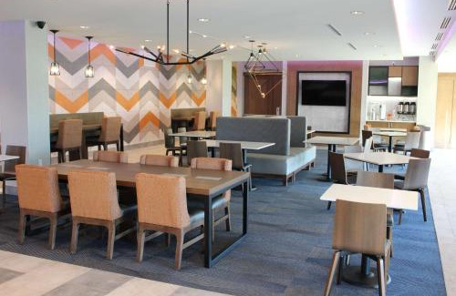 Bardstown Hotel | La Quinta Inn & Suites by Wyndham Bardstown