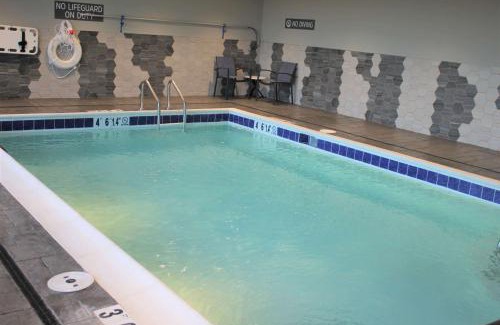 Bardstown Hotel | La Quinta Inn & Suites by Wyndham Bardstown