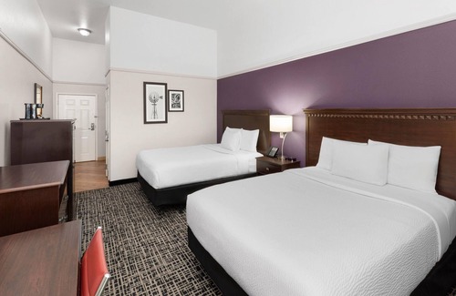 Brownwood Hotel | La Quinta Inn & Suites by Wyndham Brownwood
