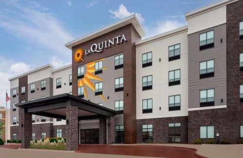 Coralville Hotel | La Quinta Inn & Suites by Wyndham Coralville Iowa City