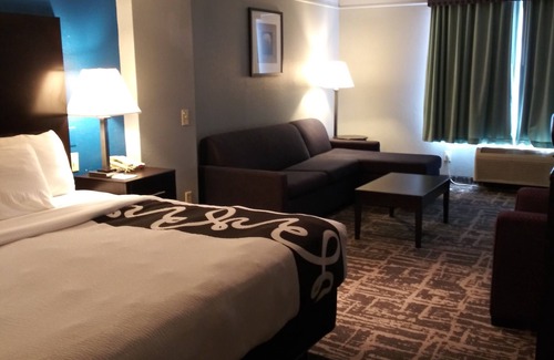 Kerrville Hotel | La Quinta Inn & Suites by Wyndham Kerrville