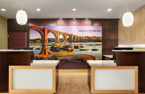 North Chesterfield Hotel | La Quinta Inn & Suites by Wyndham Richmond-Midlothian