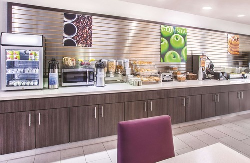Bay City Hotel | La Quinta Inn & Suites by Wyndham Bay City