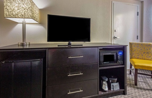 Miami Lakes Hotel | La Quinta Inn & Suites by Wyndham Miami Lakes
