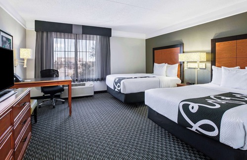 South Arlington Hotel | La Quinta Inn & Suites by Wyndham Dallas Arlington South