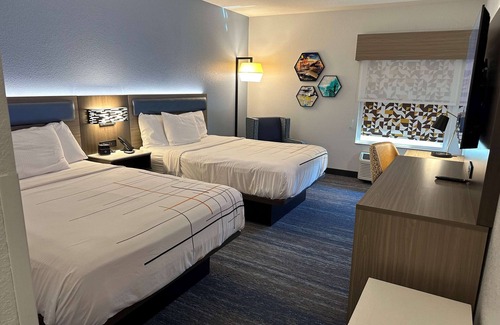 Macon Hotel | La Quinta Inn & Suites by Wyndham Macon West
